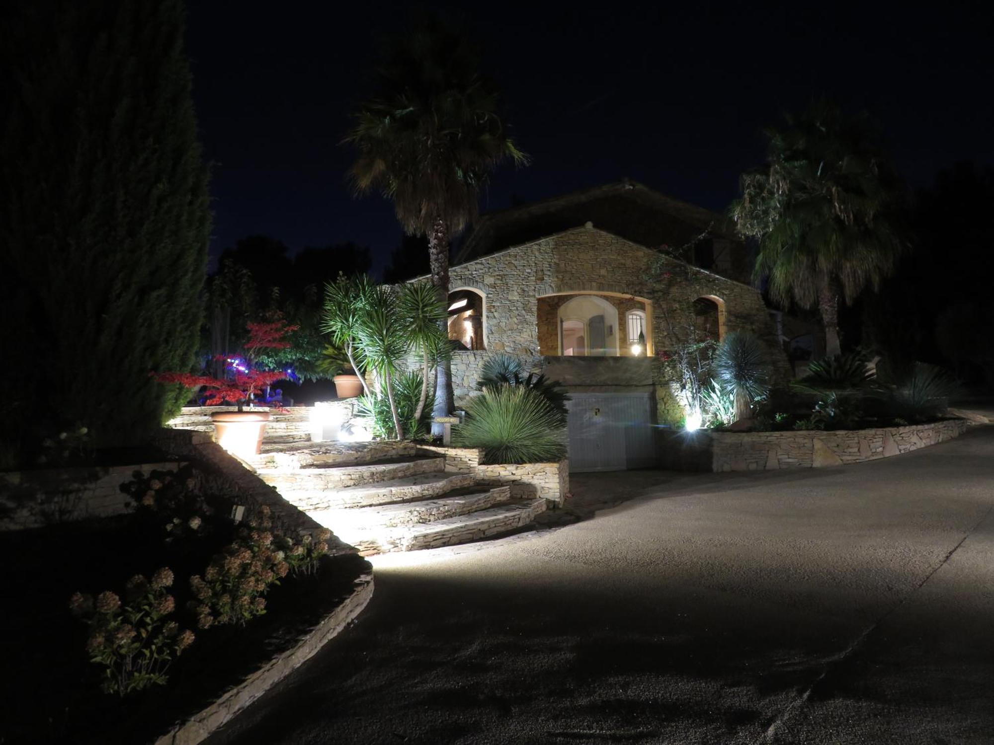 라 카디에르 다쥐르 Domaine De Claude B&B 외부 사진